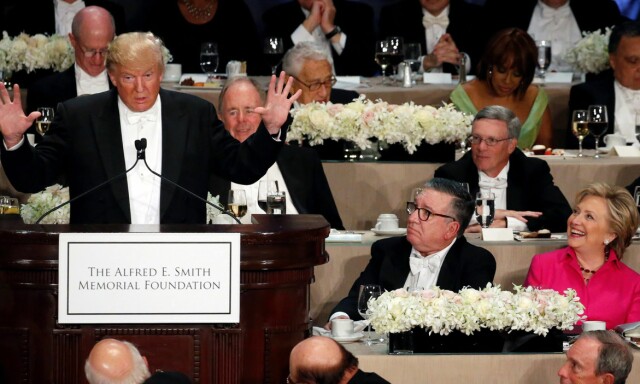 Alle ler av Donald Trump, men plutselig blir han buet ut